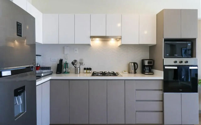 w Artistic 2BR With Balcony in Miraflores