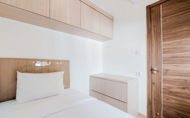 Spacious And Homey Living 3Br At Sky House Bsd Apartment