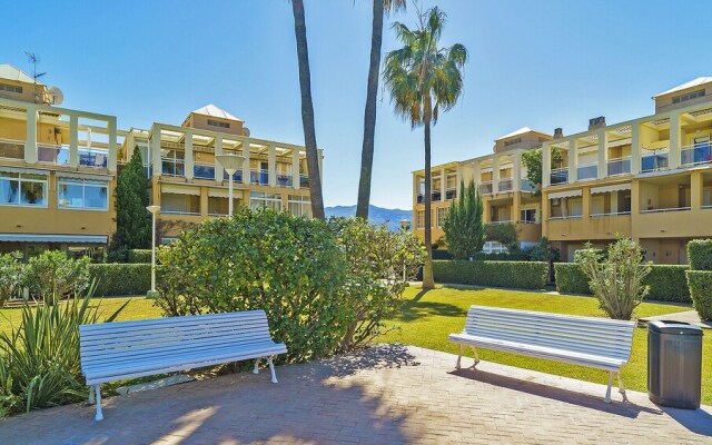 Beautiful 2-Bed Apartment in Denia near the beach