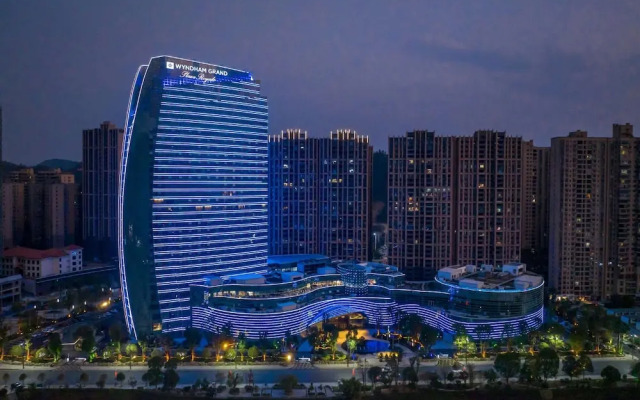 Wyndham Grand Plaza Royale Yujia Anhua