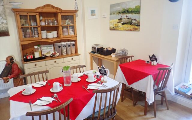 Acorn Lodge