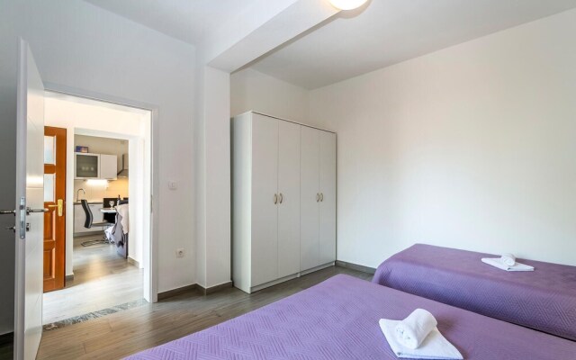 Awesome Apartment in Jasenice With 2 Bedrooms and Wifi