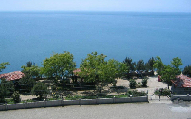 Zinos Hotel