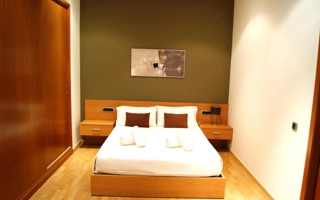 Places4stay Ramblas 2bd