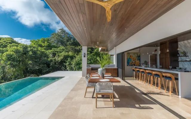 Resol Luxury Oceanview Villa in Costa Rica