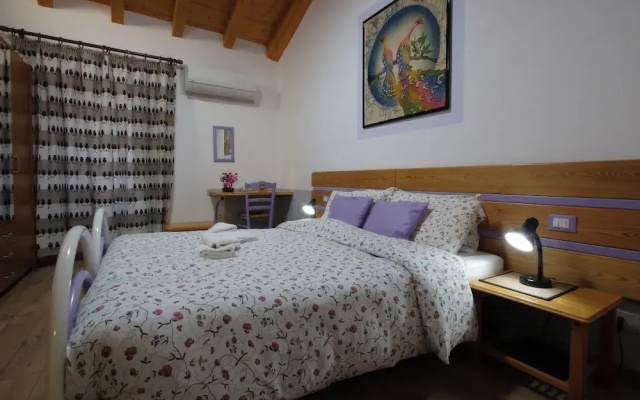 Room-romantic Eco-lodge in the Heart of