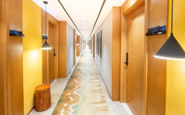 Yiwu CEO Dinghao Hotel