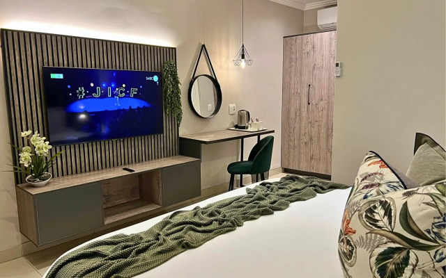 The Cycad Lodge & Chalets