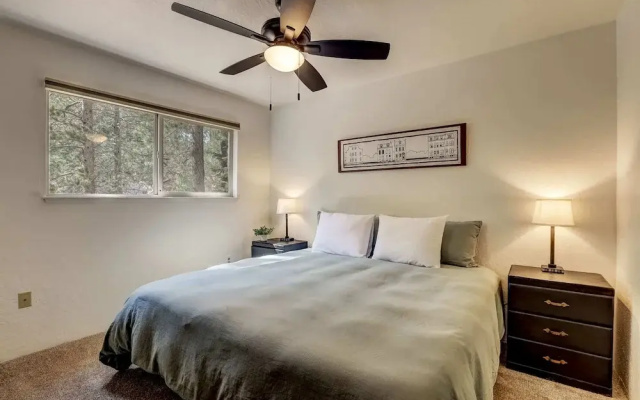 Rustic Haven - Hot tub & Pet Friendly