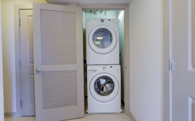 Trendy n Exclusive Apto at Crystal City