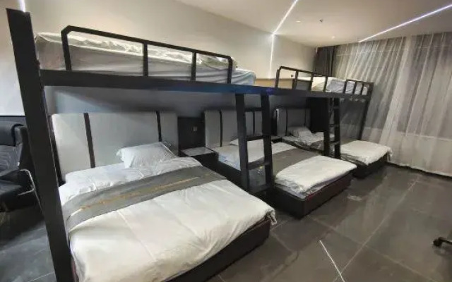 Big Snake E-sports Hotel