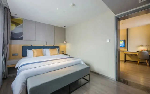 Homeinn Selected Hotel (Changsha Xindaxin Wu Yi Square Subway Station)
