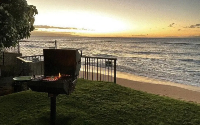 Hale Mahina #b101 1 Bedroom Condo by RedAwning