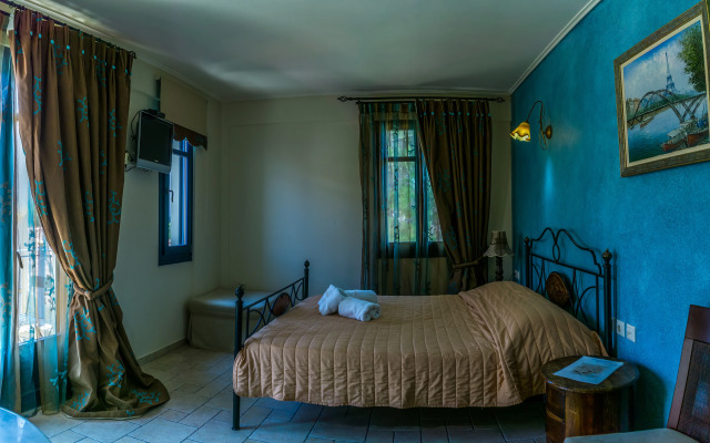 Epavlis Boutique Suites