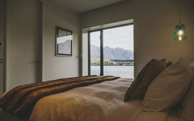 Lakehouse Joela