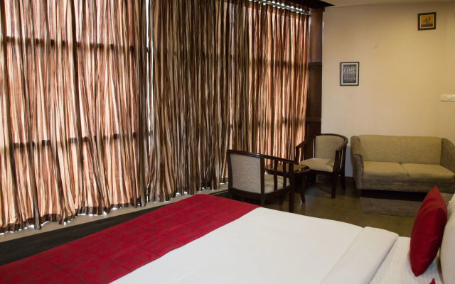 Checkin Regency By OYO Rooms