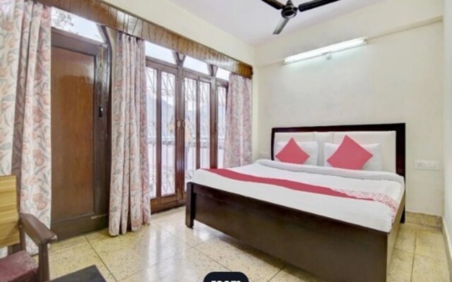Oak Shade Hotel