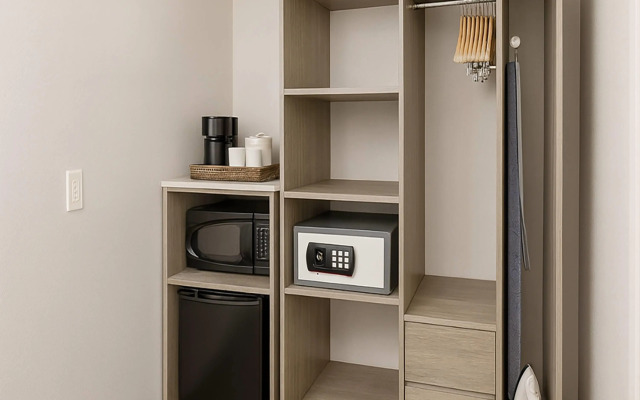 Travelodge by Wyndham LAX