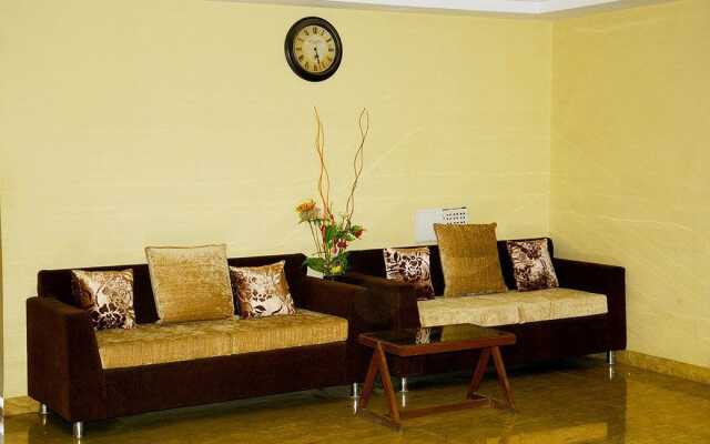 Hotel Ashray