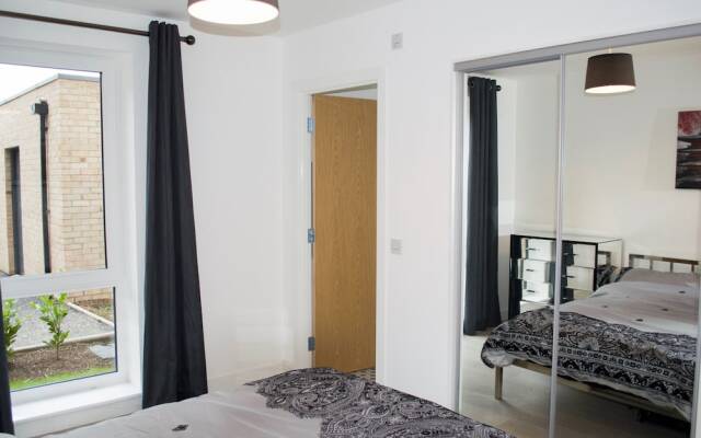 2 Bedroom Flat Close To The City Centre