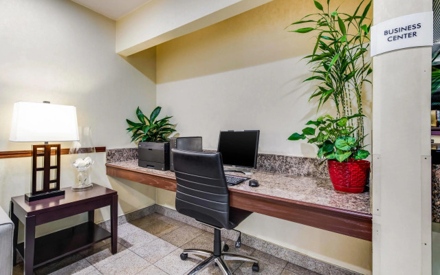 Quality Inn & Suites Lacey Olympia