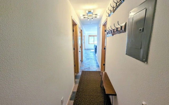 Cinnamon Ridge C114