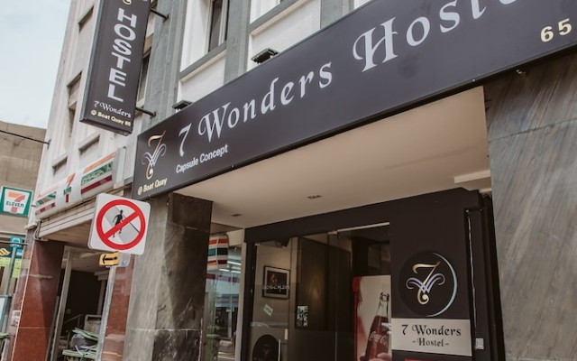 7 Wonders Hostel at Boat Quay