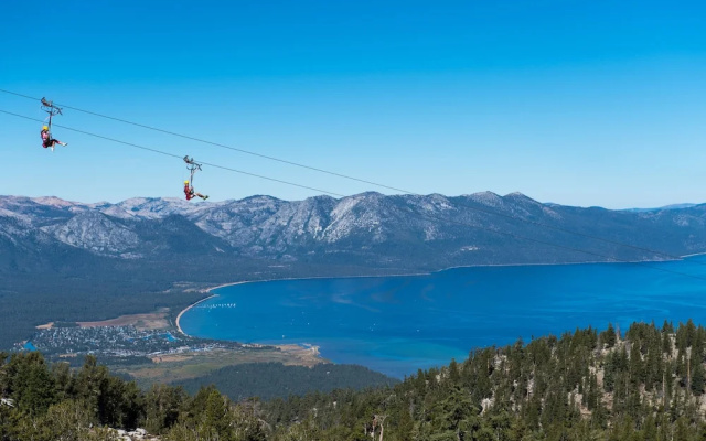 LuxuryÂ 4br  Steps From Heavenly Village & Gondola 4 Bedroom Condo by RedAwning