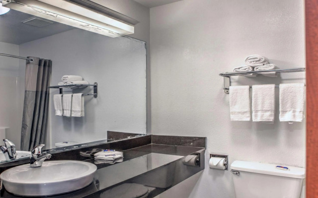 Motel 6 Dallas, TX - Northwest