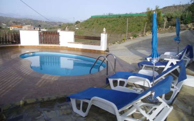 Malaga 101284 2 Bedroom Holiday home By Mo Rentals