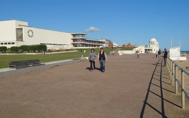 Gorgeous 4-bed House in Bexhill-on-sea, sea Views