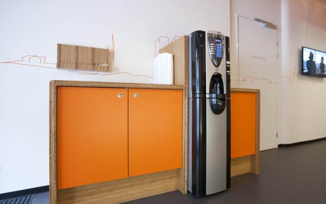 easyHotel The Hague City Centre
