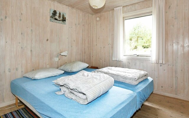 Cosy Holiday Home In Midtjylland With Sea Nearby