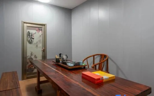 Xingfu Cube Hotel (Guilin University of Electronic Science and Technology )