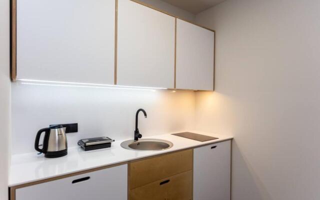 Bright Cozy Apartment For 4