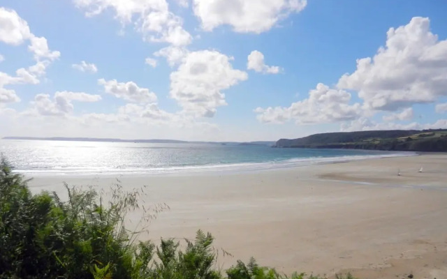 Holiday Home With sea Views, St. Nic