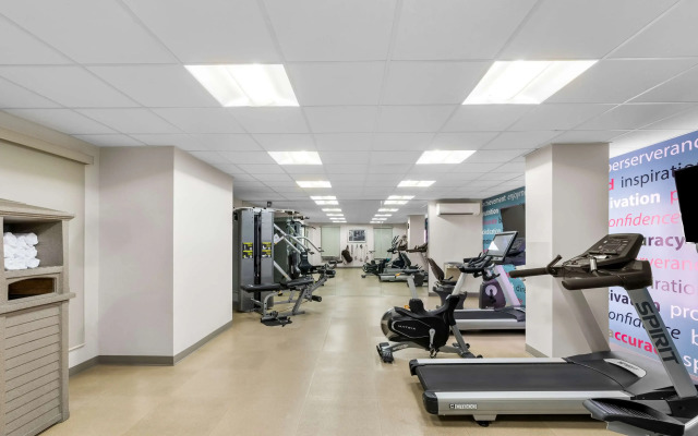 Best Western Plus Hotel Montreal