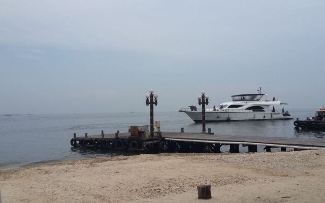 Pulau Ayer Resort & Cottages