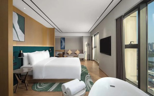Hilton Garden Inn Xiamen Bailuzhou Park
