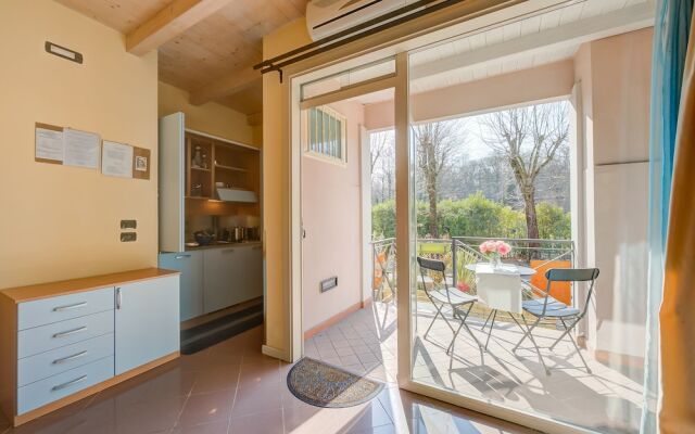 Blue Apartment Desenzano With Wifi