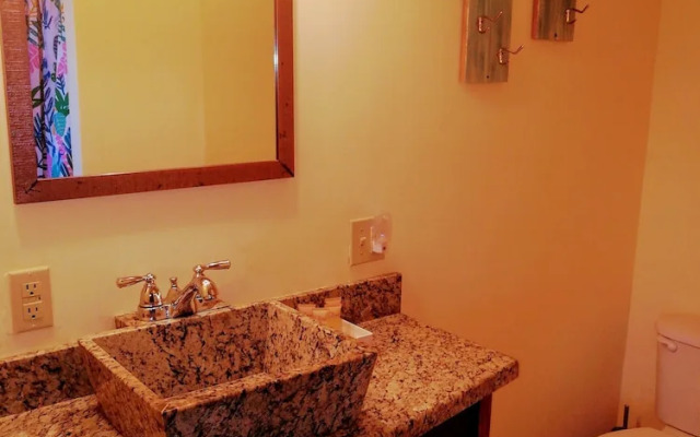 Dolce Cabana Waterfront Suites