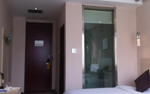 Fangze Hotel (Jinan West Market Store)