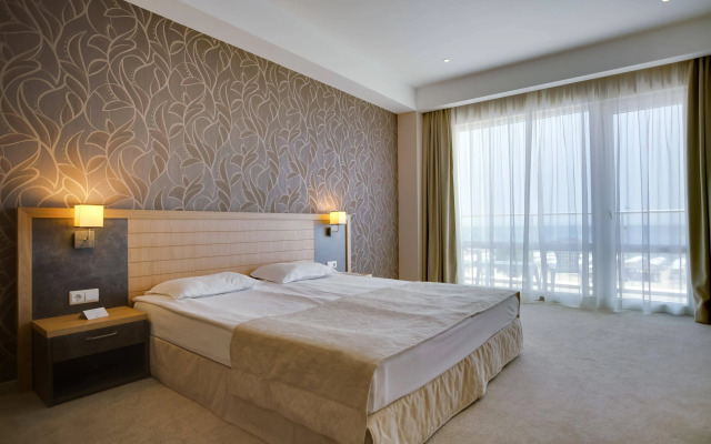 Evrika Club Hotel