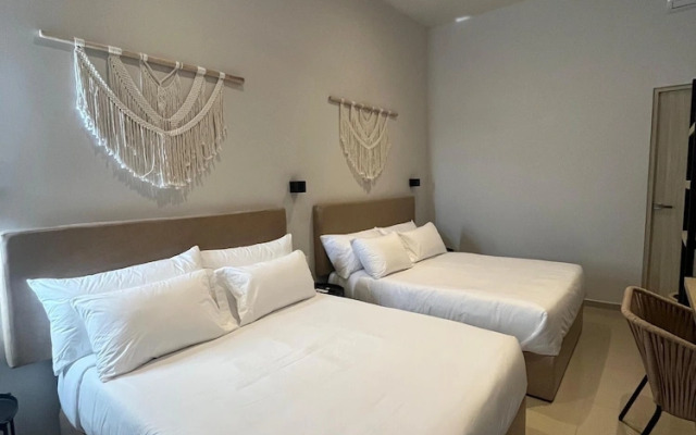 Almera Vallarta Self check-in