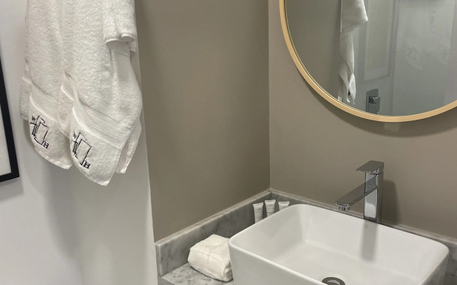 Modern Lofts in Grau Building by Wynwood-House