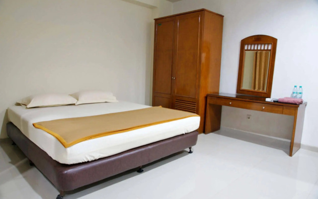 RedDoorz @ Panglima Sudirman