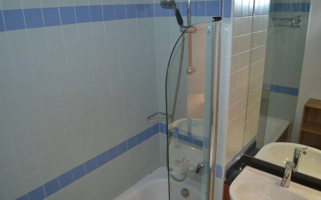 Hanover Dock Apartment