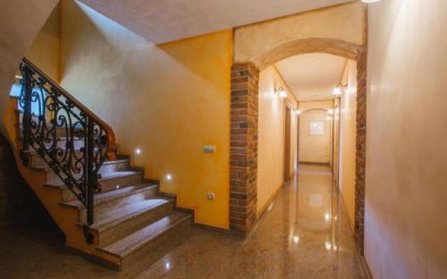 Apartment Ledrar