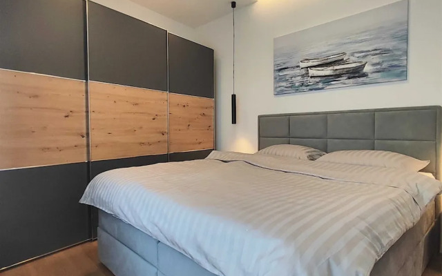 Bright and Spacious Stay With Private Parking in Crikvenica