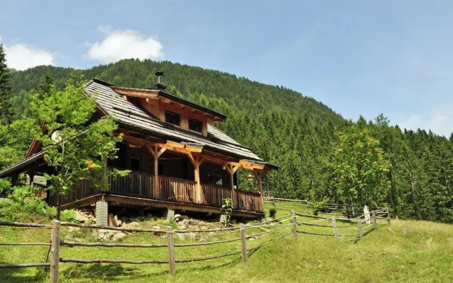 Chalet in Kolbnitz-teuchl With Balcony